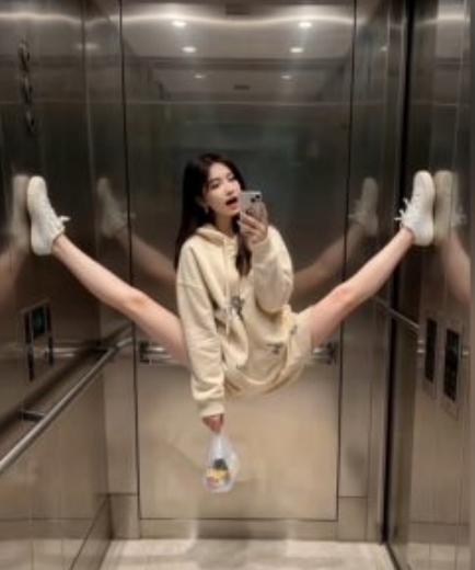 AI生成电梯一字马美女制作教程，条条流量上万，别再在外面被割韭菜了，全流程实操-氢气球网创资源库